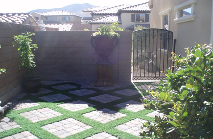 custom pools and spas by greencare.net